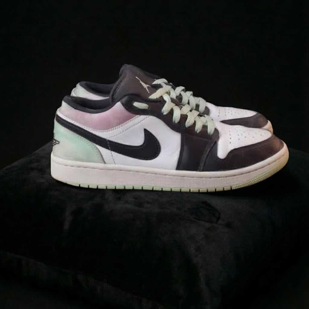 Nike Air Jordan 1 Low "Barely Green"