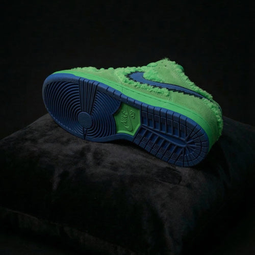 Nike SB Dunk Low Grateful Dead Bears